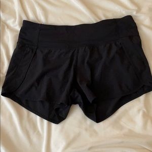 Lululemon running short